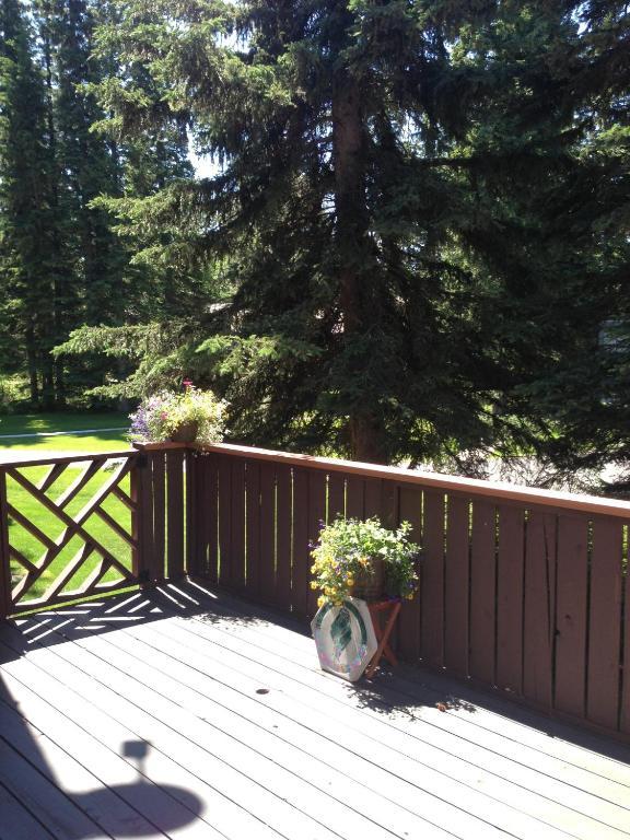 Redwood Meadows Bed And Breakfast Bragg Creek Buitenkant foto