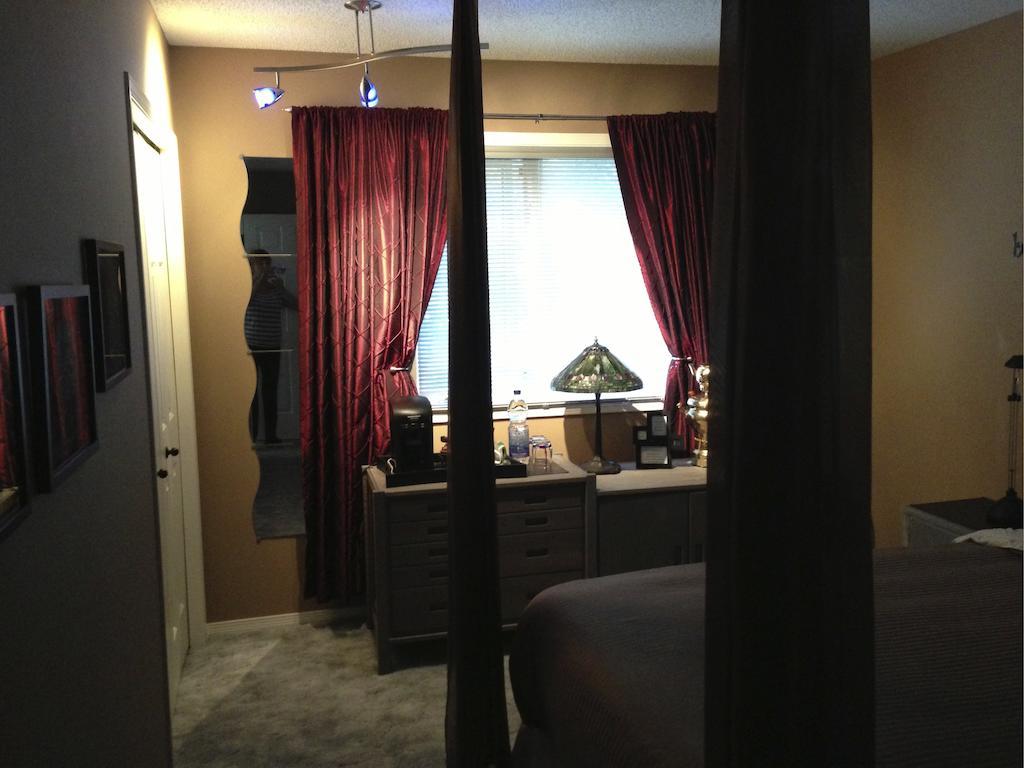 Redwood Meadows Bed And Breakfast Bragg Creek Kamer foto